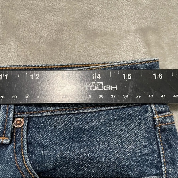 Levi's Bold Curve Classic Bootcut Jeans Size 32/14M - Picture 10 of 12